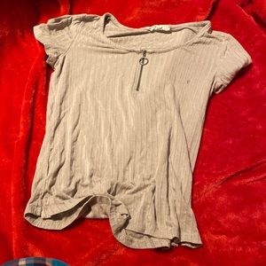 Nude pink, short sleeve, zipper